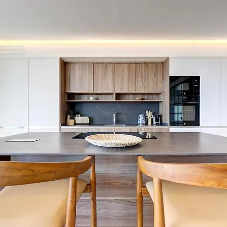 Incredible Sea View At Hills Apartmán *